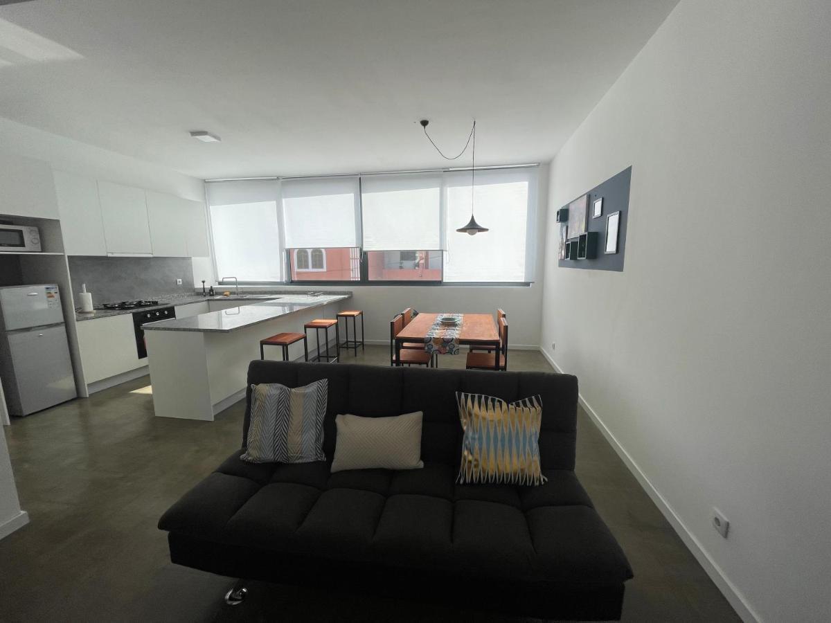 Tia Nita Apartamentos Mindelo Esterno foto